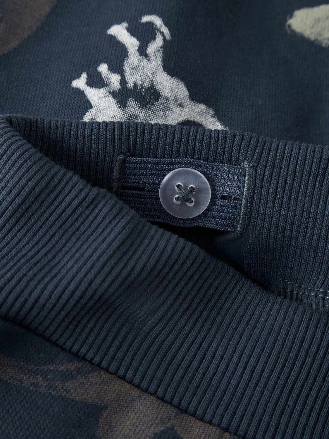 model_shot-front_full